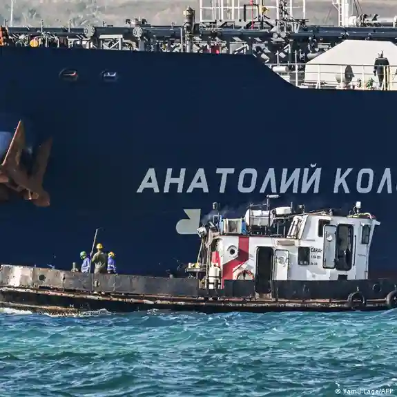 Petrolero ruso llega a Cuba en medio de crisis energética 