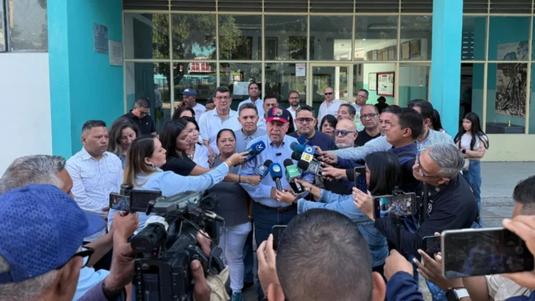 Luis Eduardo Martínez tras ejercer el voto: Es un proceso amigable, rápido y expedito