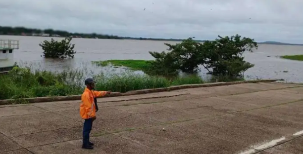 Amazonas está en alerta por crecida del río Orinoco que roza niveles críticos