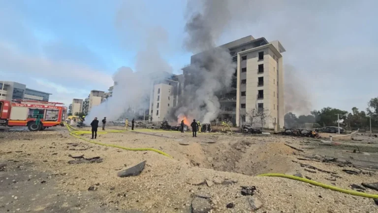 Un nuevo ataque contra Israel lanzó Irán dejando múltiples heridos