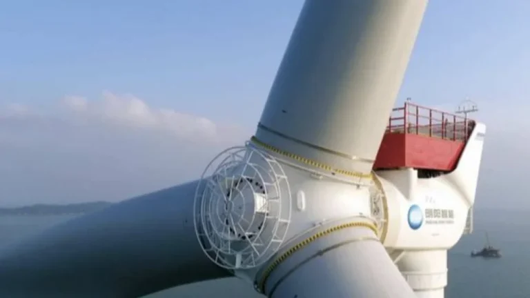 China lanza turbina eólica más grande del mundo y provoca cambios inquietantes