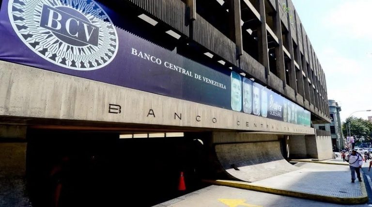 El dólar se cotiza en Bs. 175,64 y el euro en Bs. 205,38