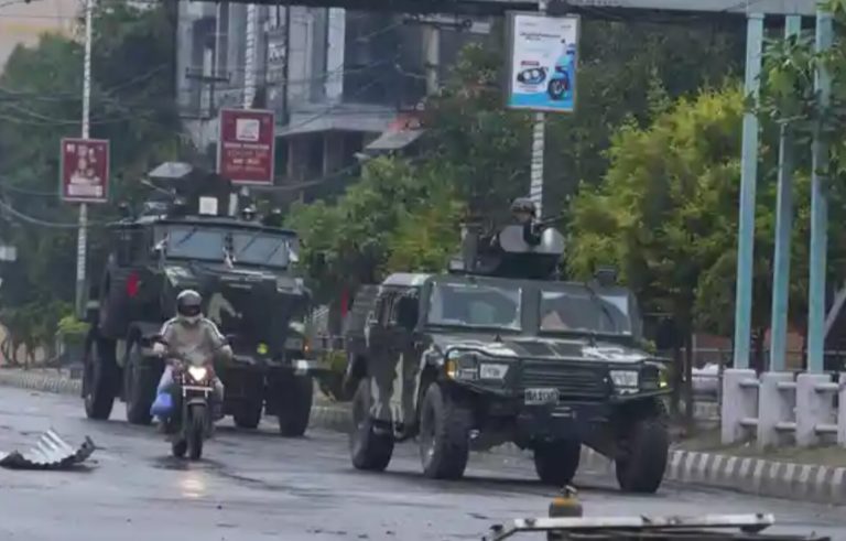 Ejército impone toque de queda en Nepal