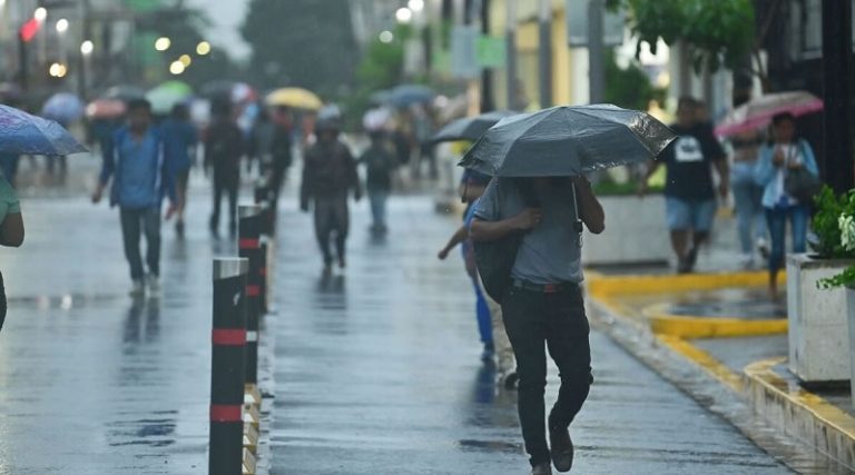 Cielo nublado en buena parte del país y precipitaciones en algunas zonas