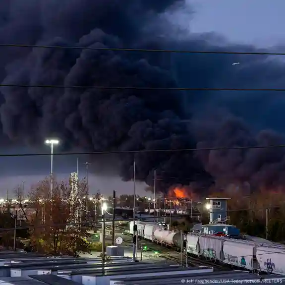 Sube a 12 cifra de muertos por accidente aéreo en Kentucky